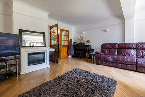 Lounge- click for photo gallery
